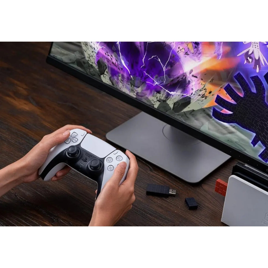 Adaptador Inalámbrico 8BitDo USB Adapter 2 para Nintendo Switch, Switch 2, PC, Playstation, XBOX Color Red